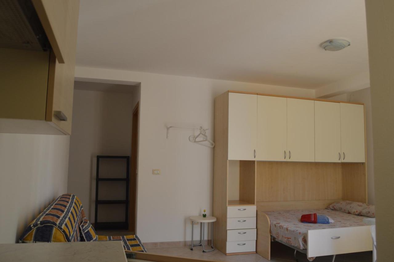 Tres Caravelas Flats * Santa Maria